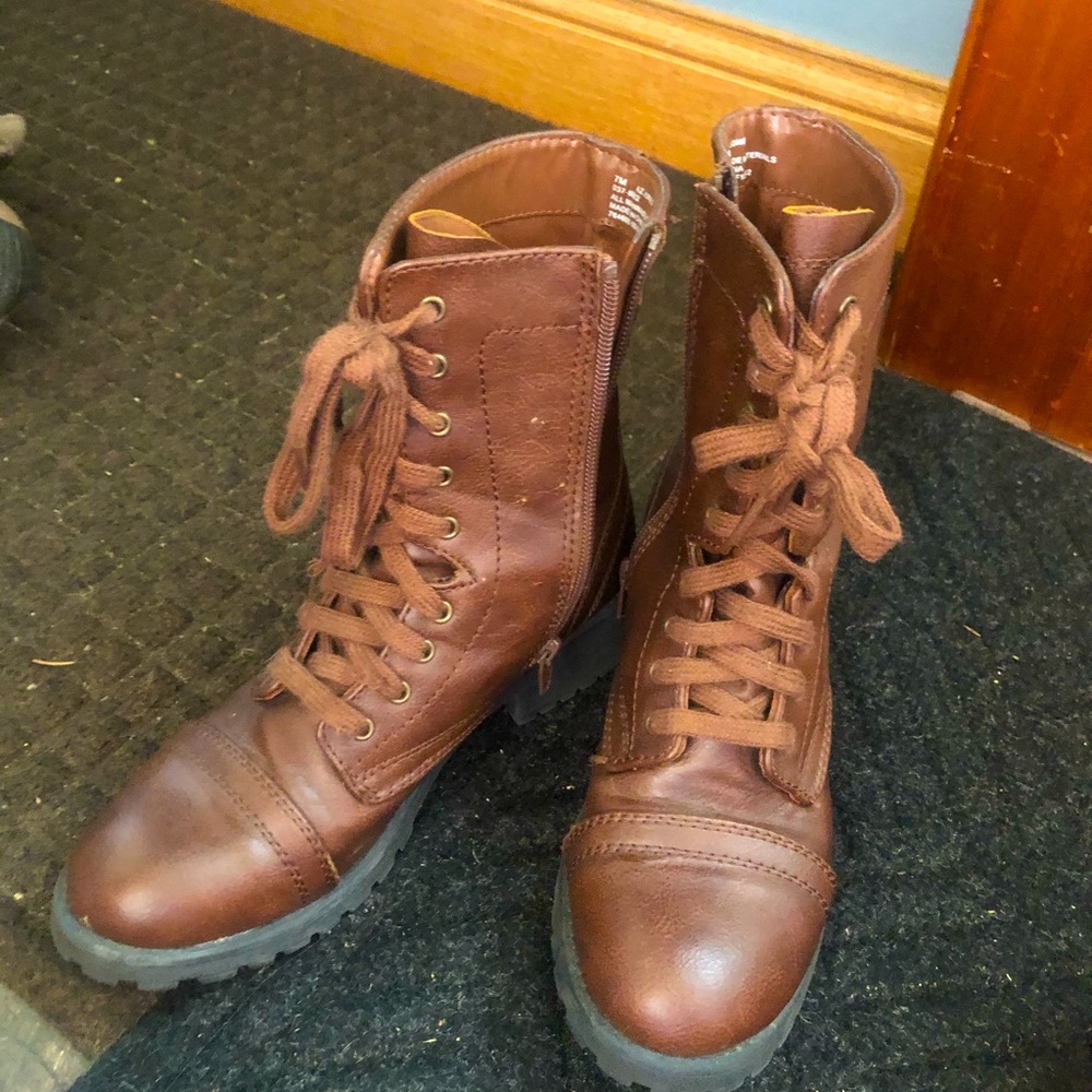 Leather boots